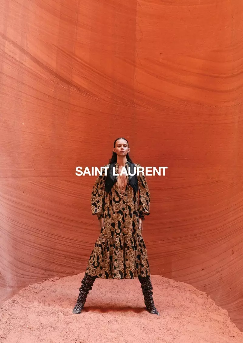 Binx Walton apareix a la campanya d'estiu 2020 de Saint Laurent