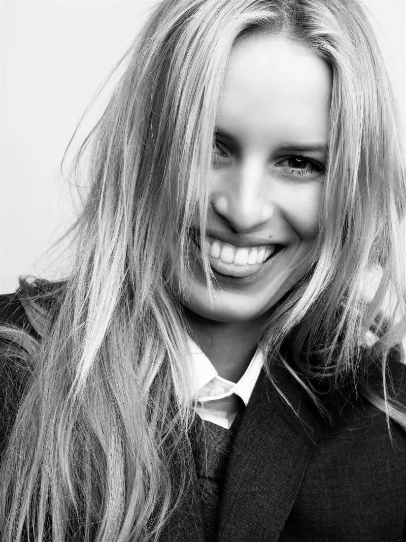 Morning Beauty | Karolina Kurkova nguNathaniel Goldberg