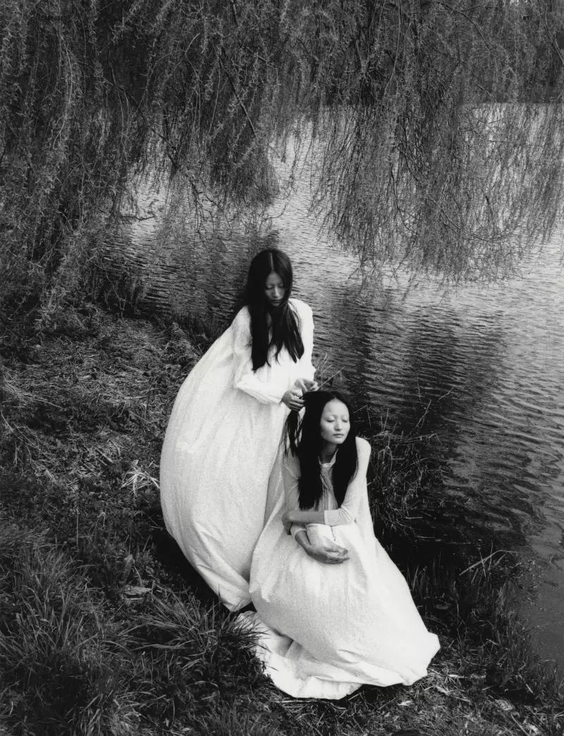 Liu Xu at Hyun Yi ni Lina Scheynius para sa Dazed & Confused Hunyo 2011