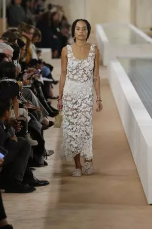 Balenciaga Rebbiegħa 2016 | Il-Ġimgħa tal-Moda ta’ Pariġi