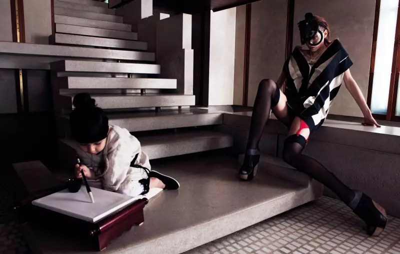 Karlina Caune et Hye Jung Lee Enchant pour le numéro de mars de W Korea par Gianluca Fontana