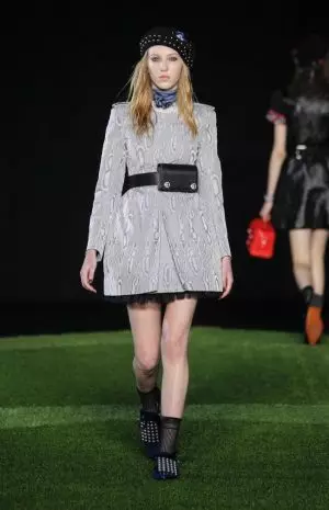 Marc nipasẹ Marc Jacobs Fall / Igba otutu 2015