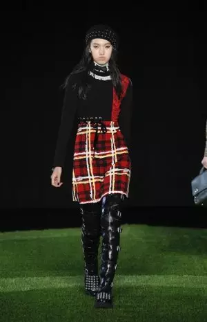 Marc nipasẹ Marc Jacobs Fall / Igba otutu 2015