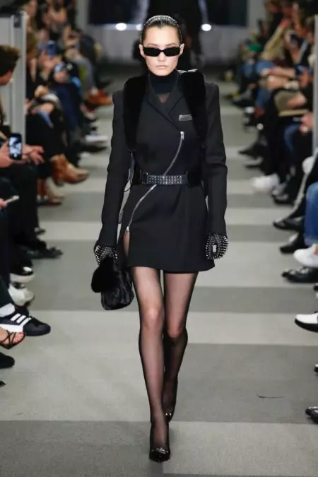 Alexander Wang adopta o estilo de CEO para o outono de 2018