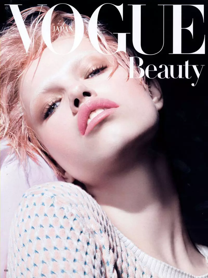 Hailey Clauson vum Liz Collins fir Vogue Japan