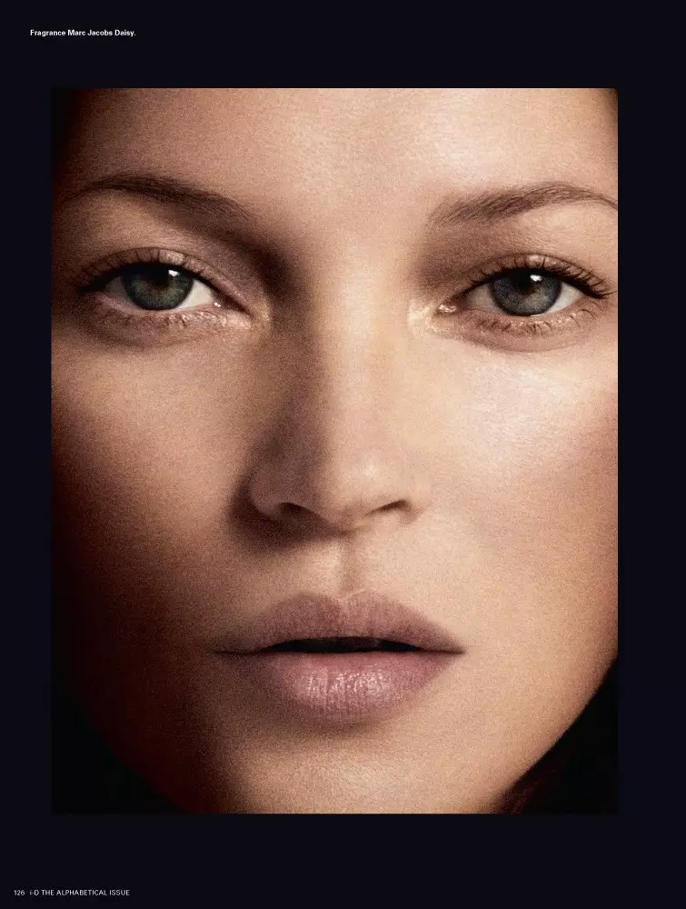 Kate Moss 为 Daniele 和 Iango 的 i-D 早春特刊打造秀发