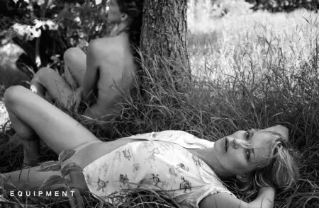 Daria Werbowy fotografeert Kate Moss voor voorjaarsadvertenties voor apparatuur