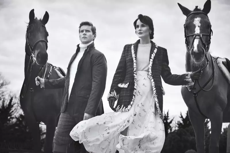 Bergambar dengan kuda, Allen Leech dan Michelle Dockery menghiasi halaman Town & Country