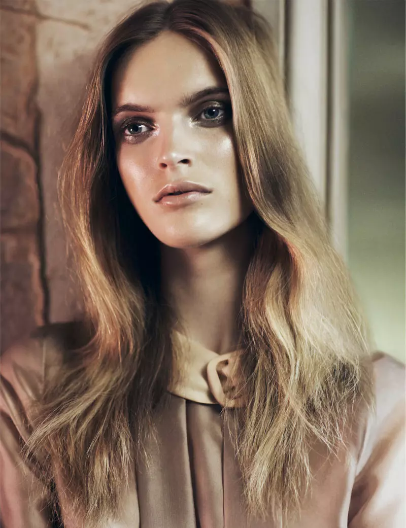 Mirte Maas av Lachlan Bailey för Vogue Germany september 2011