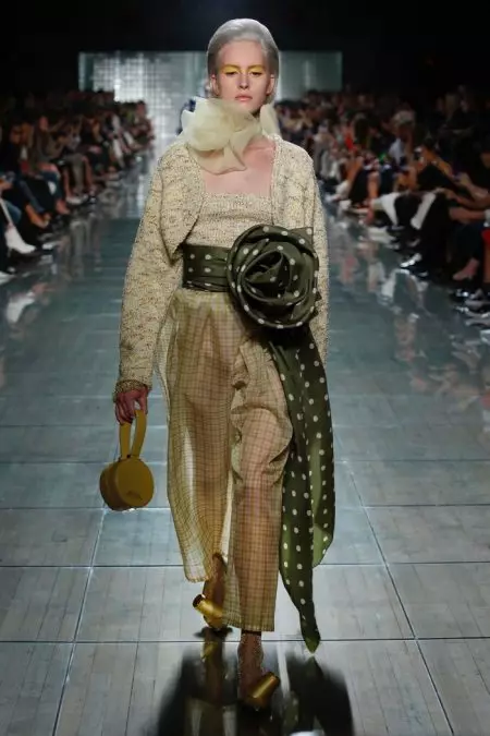 Marc Jacobs Rimarkoj Dolĉaj Paŝteloj por Printempo 2019