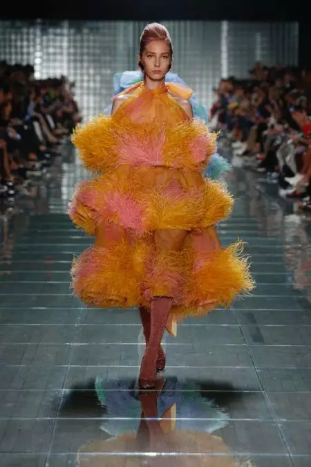 Marc Jacobs stellt süße Pastelltöne für das Frühjahr 2019 ins Rampenlicht