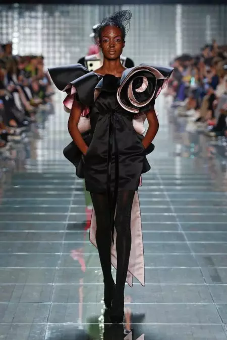 Marc Jacobs Yerekana Amashanyarazi meza yo mu mpeshyi 2019