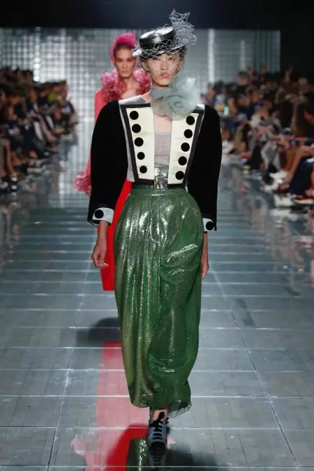 Marc Jacobs sa zameriava na sladké pastely na jar 2019