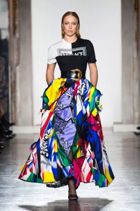 Versace ले 2018 को शरद ऋतुको लागि रंगीन प्लेडहरू लिन्छ