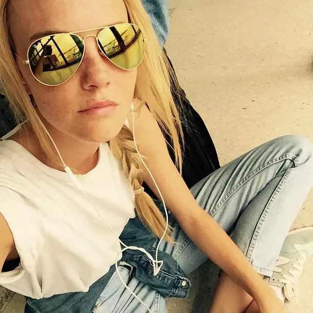 Caroline Trentini asangiye ifoto nshya