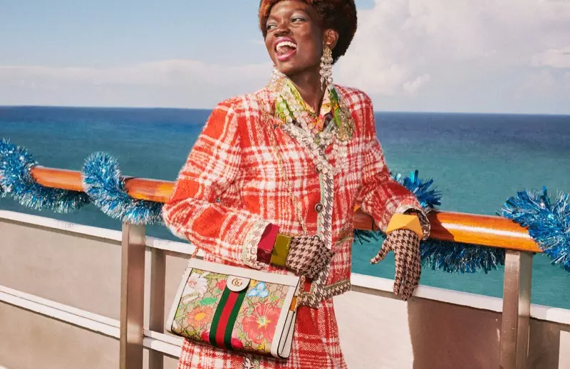 Gucci Holiday 2019 кампаниясендә төсле стиль аерылып тора