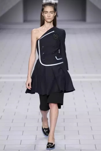 U-Viktor & Rolf Spring/Summer 2014 | Paris Fashion Week