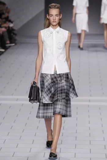 U-Viktor & Rolf Spring/Summer 2014 | Paris Fashion Week