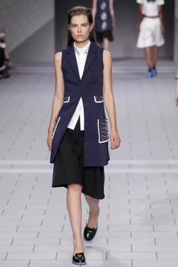 U-Viktor & Rolf Spring/Summer 2014 | Paris Fashion Week