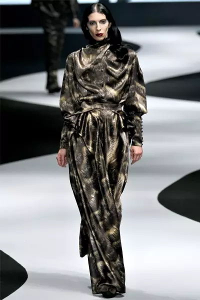 U-Viktor & Rolf Fall 2012 | Paris Fashion Week