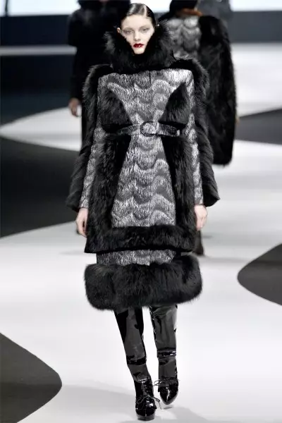 Viktor & Rolf Fall 2012 | Paris Fashion Week