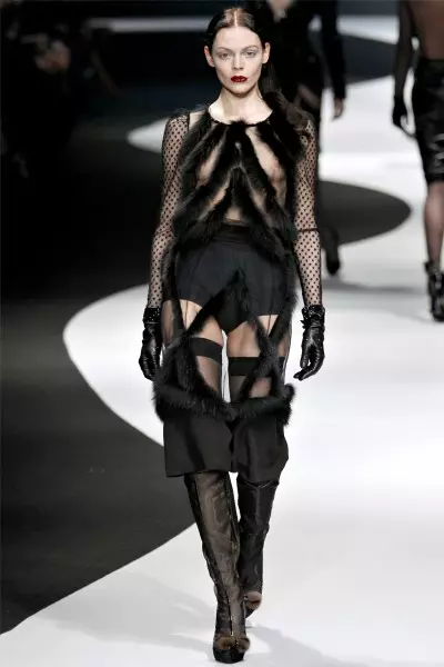 Viktor & Rolf Fall 2012 | Paris Fashion Week