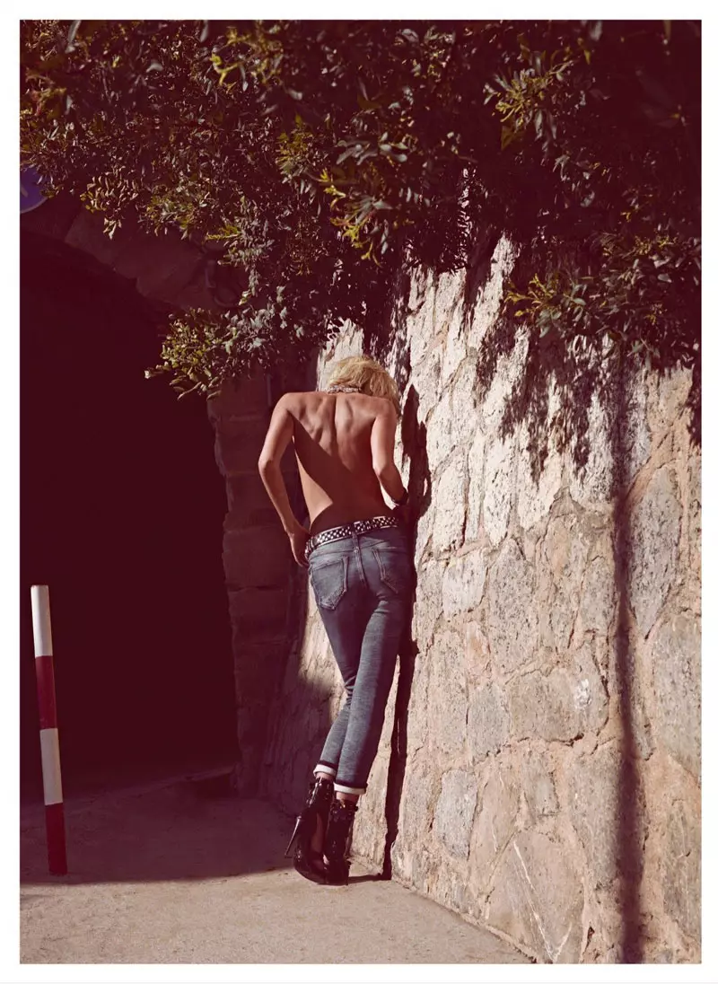 Dewi Driegen Dons Denim para sa Koray Birand sa Grazia Spain Mayo 2013