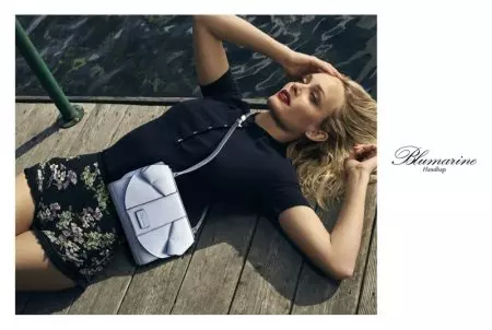 Amber Valletta mê hoặc trong Chiến dịch mùa xuân 2018 của Blumarine