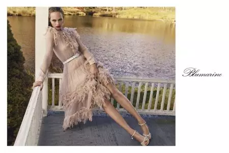 Amber Valletta verzaubert an der Blumarine Fréijoer 2018 Campagne