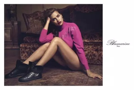 Irina Shayk Smolders v kampani Blumarine's Fall 2017