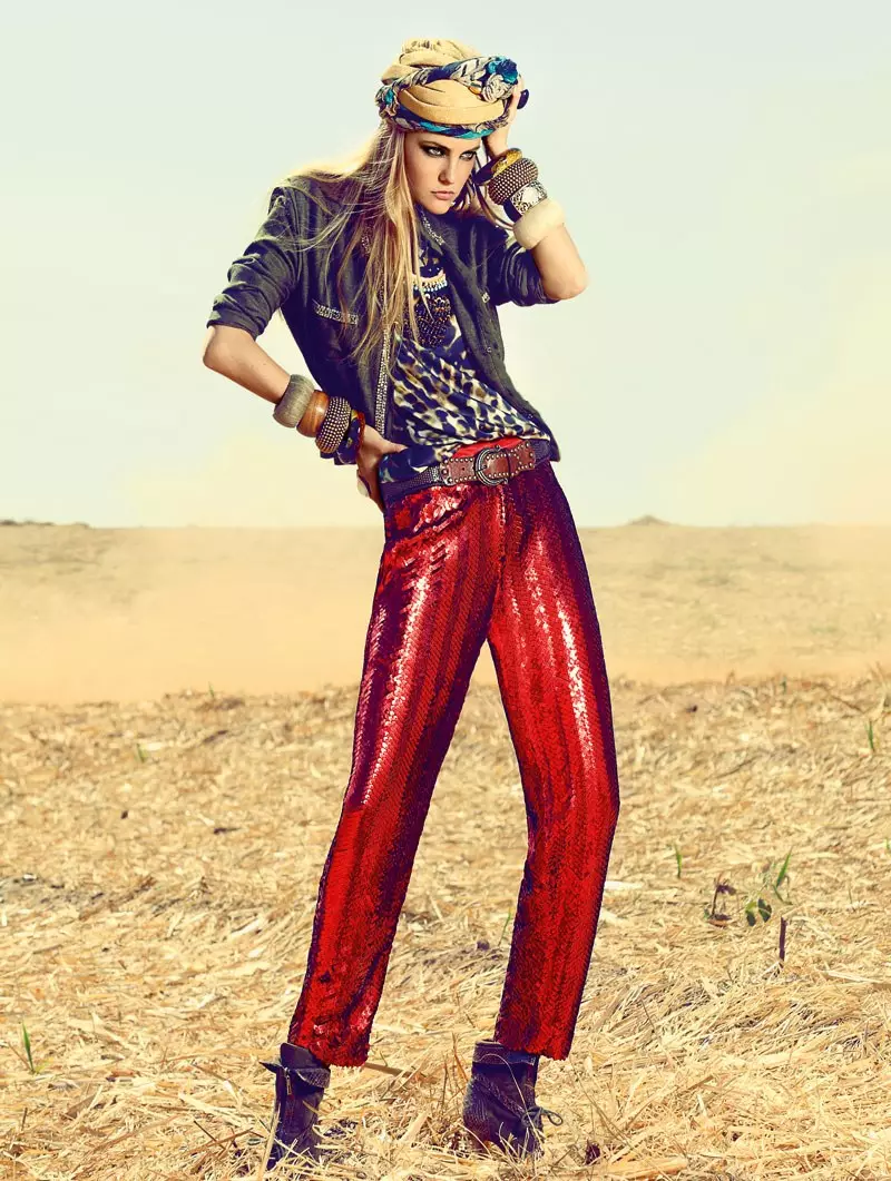 UCaroline Trentini we-Elle Brazil Novemba 2010 nguZee Nunes no-André Katopodis