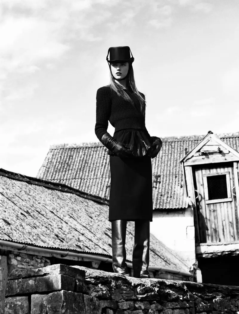 Rasa Zukauskaite Models Equestrian Fashion for Marie Claire Spain από τον Sergi Pons