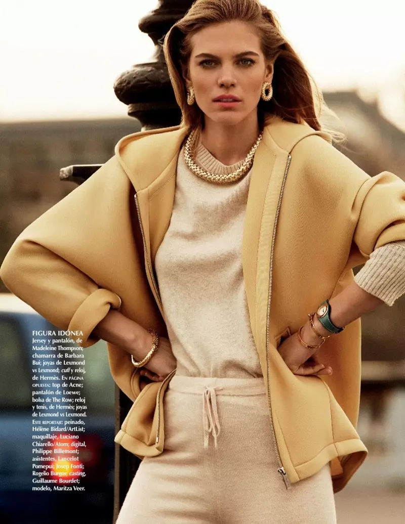 Maritza Veer neemt de stijl van de jaren 90 aan in dit nieuwe hoofdartikel voor Vogue Mexico.