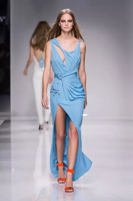 Atelier Versace 2016 жылғы көктемгі кутюрге арналған спорттық сұлулықты жасайды