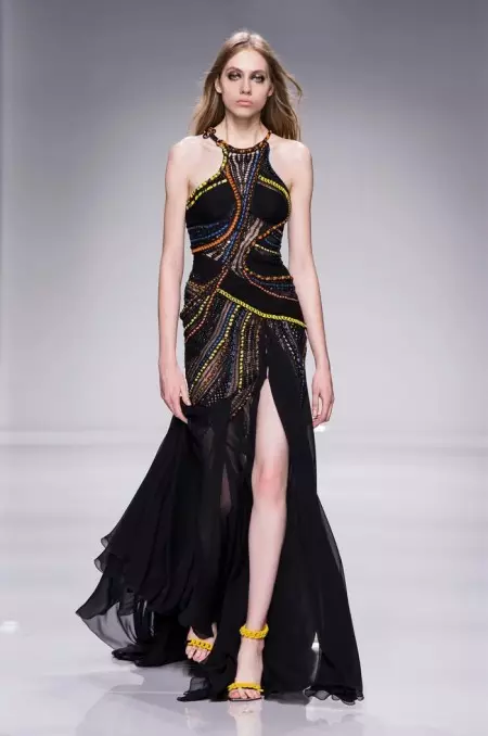 Atelier Versace Does Sporty Glam for Spring 2016 Couture