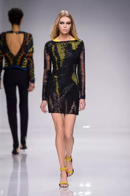 Atelier Versace Yn gwneud Chwaraeon Glam ar gyfer Gwanwyn 2016 Couture