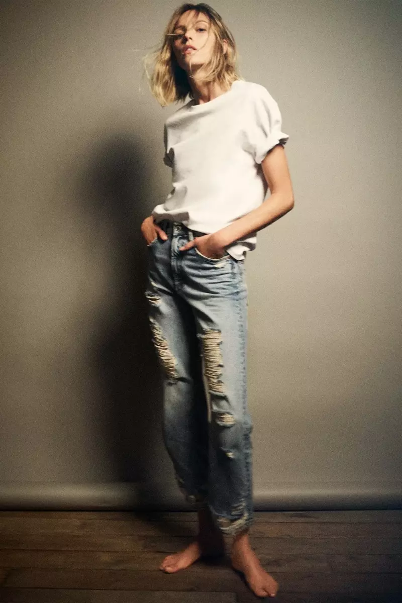 Zara T-särk ja ZW Premium The Pepper Mom Jeans.