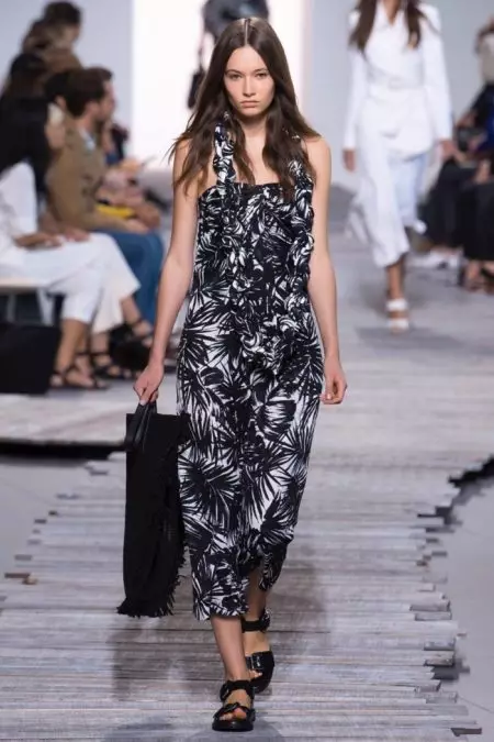 Michael Kors Analeta Urahisi wa Chic kwenye Mkusanyiko wa Spring 2018