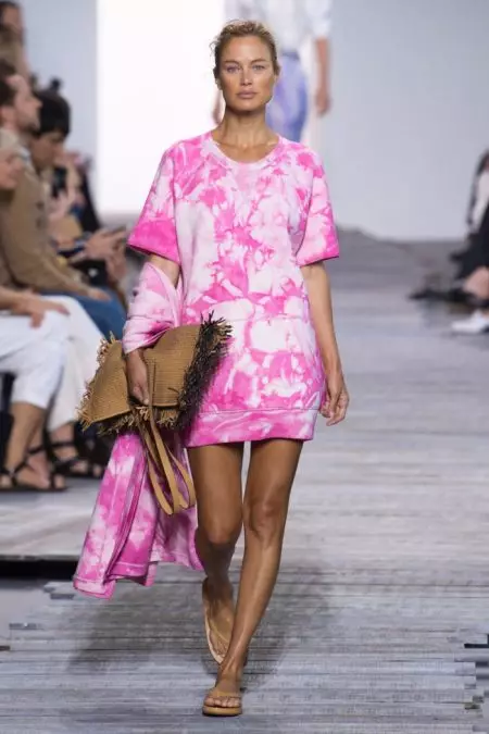 Michael Kors Amabweretsa Chic Ease ku Spring 2018 Collection