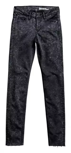 H&M makket re-Born Denim Styles út har Recycled Clothing Iniative