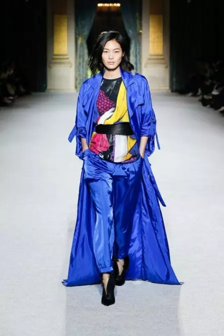 Balmain Goes Futuristic cho mùa thu 2018