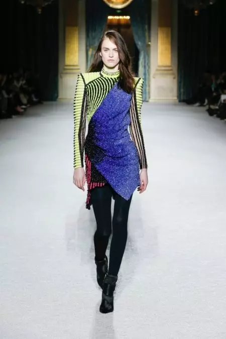 Balmain Menjadi Futuristik untuk Musim Gugur 2018