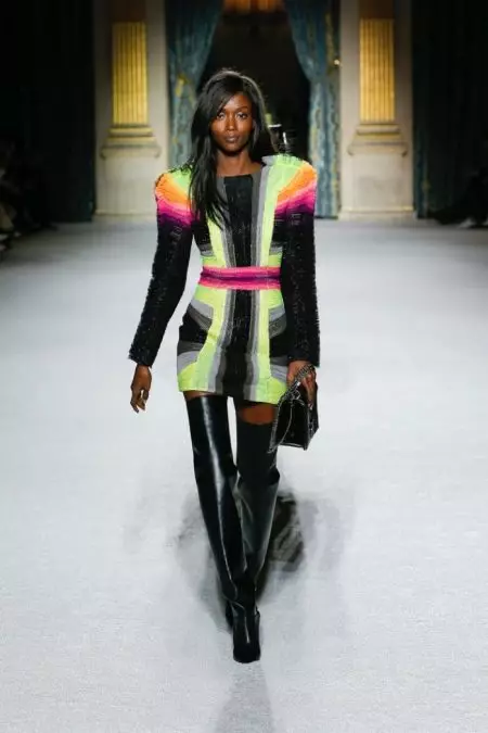 Balmain Goes Futuristic cho mùa thu 2018