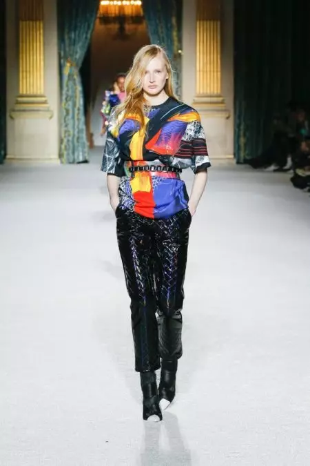 Balmain Goes Futuristic cho mùa thu 2018