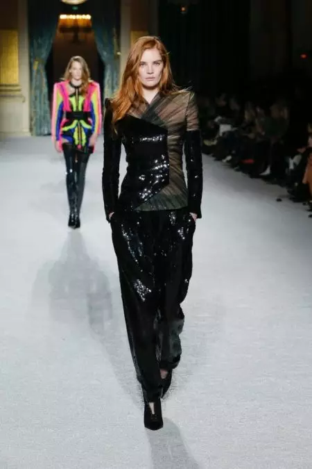 Balmain Goes Futuristic cho mùa thu 2018