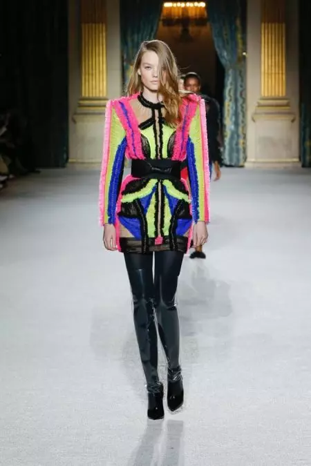 Balmain Mus Futuristic rau lub caij nplooj zeeg 2018