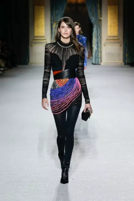 Balmain 2018-ci ilin payızında futuristik yoldadır