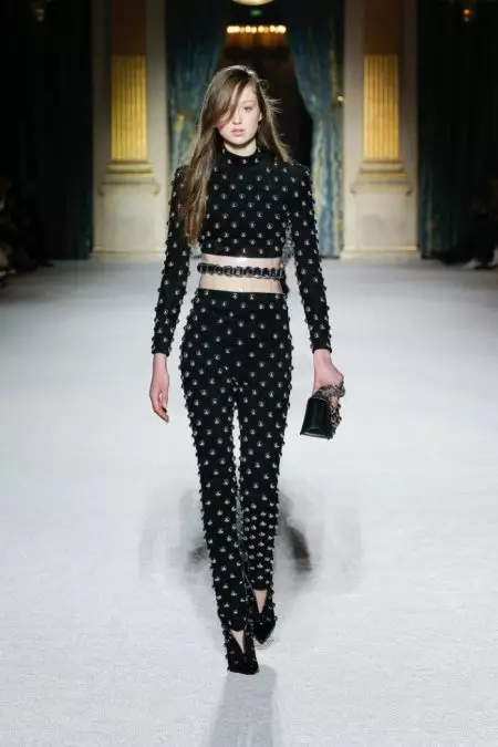 Balmain Goes Futuristic cho mùa thu 2018