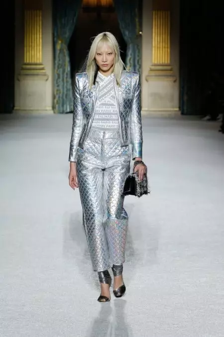 Balmain Dadi Futuristik kanggo Musim Gugur 2018