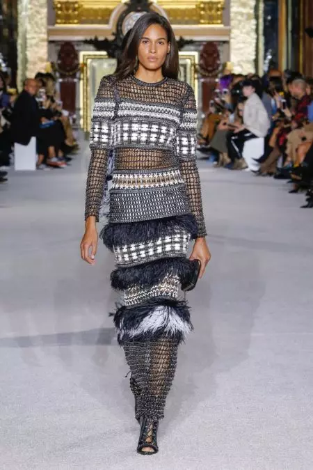 Balmain Nawakake Luxe Monochrome kanggo Spring 2018